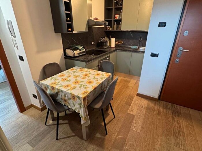 Appartamento bilocale in affitto in viale DellAcqua, Centro, Cologno Monzese