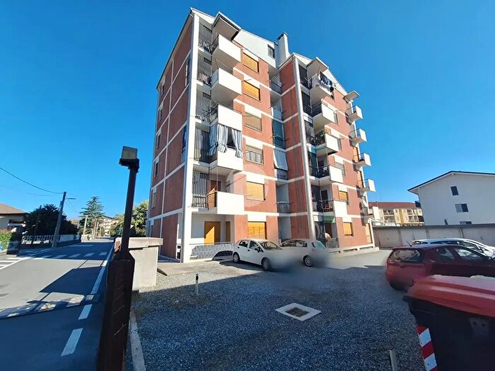Appartamento quadrilocale in vendita in Via Olivetti, Strambino