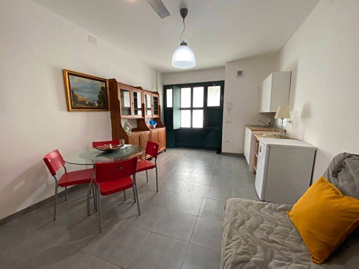 Appartamento bilocale in affitto in Via Posillipo, Posillipo, Napoli