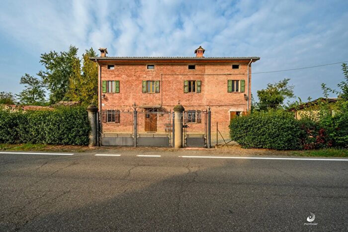 Casa con 5 locali in vendita in Cà De Barozzi, Vignola