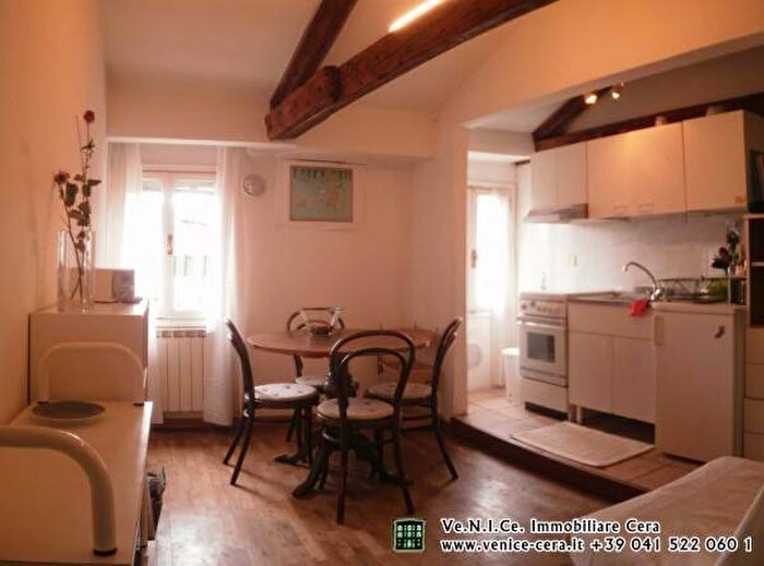 Appartamento bilocale in affitto in Venezia Calle Larga San Lorenzo, Santi Giovanni e Paolo Santa Maria Formosa, Venezia