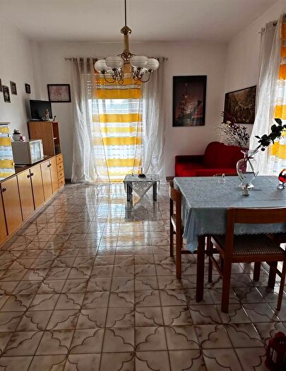 Appartamento quadrilocale in vendita in Via Togliatti Carlentini, Carlentini