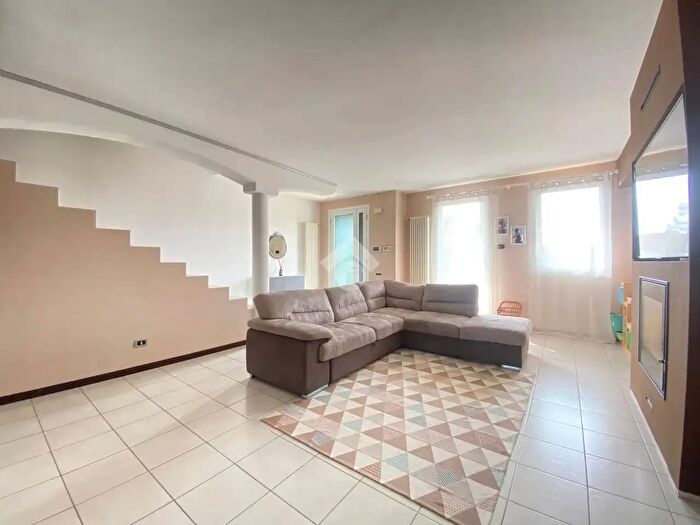 Casa quadrilocale in vendita in Via Belloni, Sarego