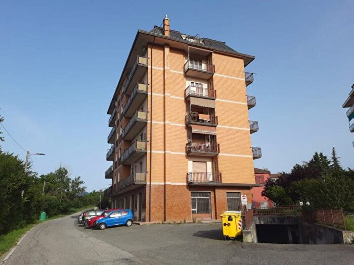 Appartamento quadrilocale in affitto in Strada Vecchia Costa, Ovada