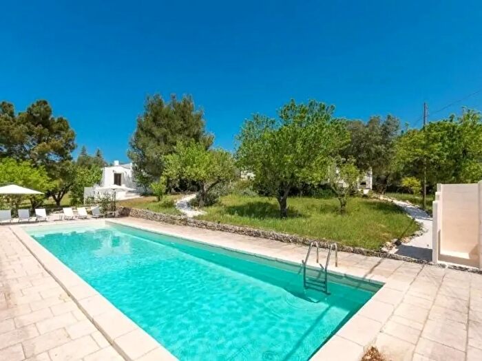 Casa con 9 locali in vendita in Contrada Sessana Snc, Ostuni