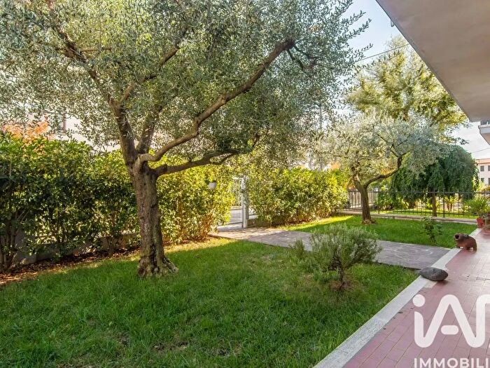 Appartamento con 6 locali in vendita in Via Mascagni, Trissino