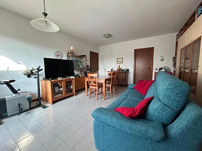 Appartamento trilocale in vendita in Via Andrea del Verrocchio, Brescia