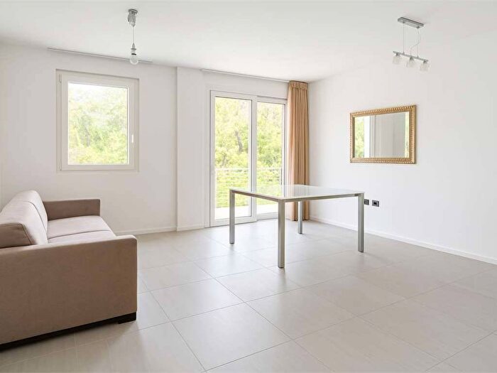 Appartamento trilocale in affitto in via Leopardi, Mare, Cervia