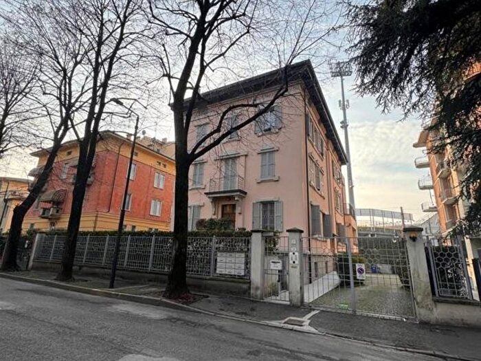 Appartamento trilocale in affitto in Via Giacomo Puccini, Stadio Cittadella, Parma