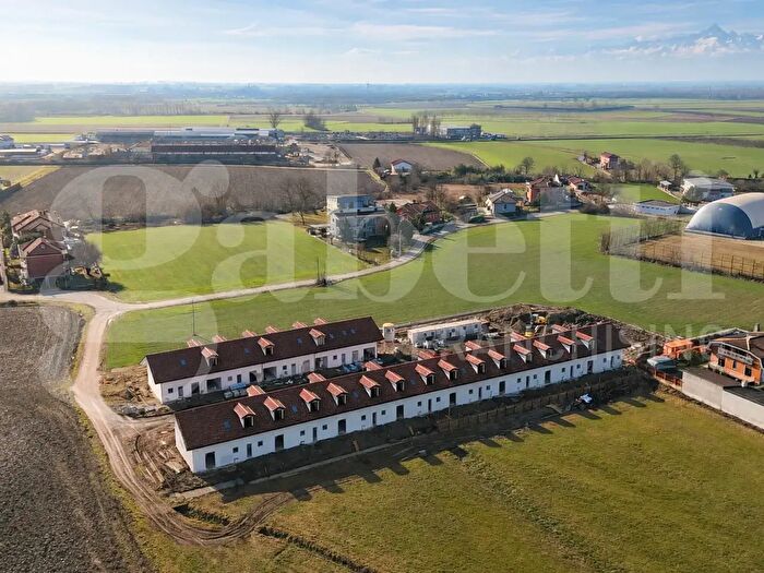 Case in Vendita e in Affitto - 2