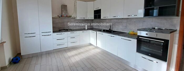 Appartamento con 5 locali in vendita in Tavullia