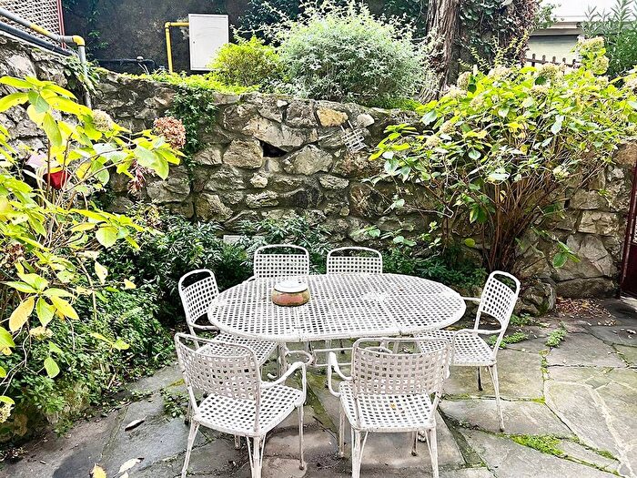 Appartamento trilocale in affitto in Via di Serretto, Sturla, Genova