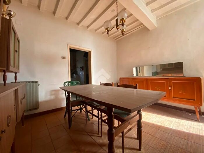 Casa con 6 locali in vendita in Piazza Campo Vaccino Fraz Casigliano, Acquasparta