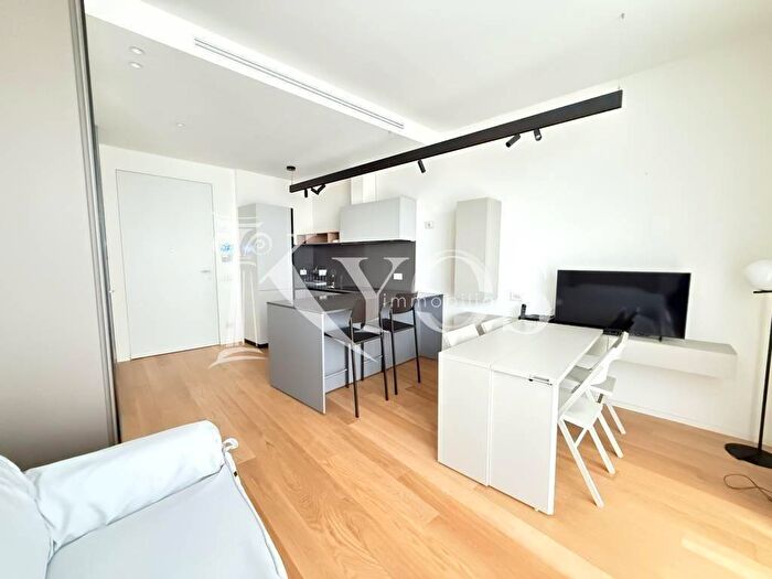 Appartamento monolocale in affitto in Via Ambrogio Spinola, City Life, Milano