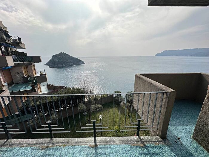 Appartamento bilocale in affitto in via maè, Bergeggi