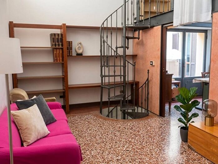 Appartamento trilocale in affitto in Via de' Gombruti, Centro Storico, Bologna