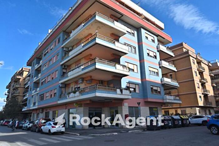 Appartamento bilocale in vendita in Via Alcide Pedretti, Roma