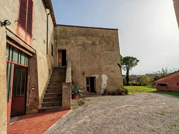 Casa con 5 locali in vendita in Via di Lucignano, Foiano Della Chiana