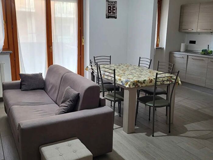 Appartamento trilocale in affitto in Via Monginevro, Torino