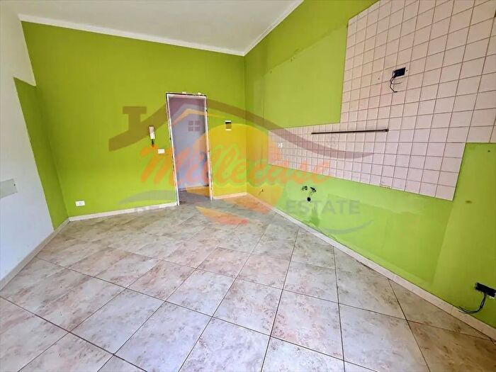 Appartamento con 5 locali in vendita in Via Monte Bianco, Siracusa