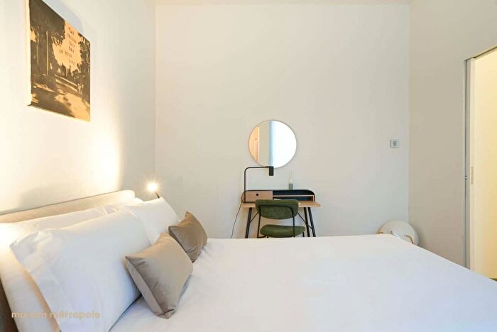 Appartamento monolocale in affitto in Alzaia Naviglio Pavese, Milano