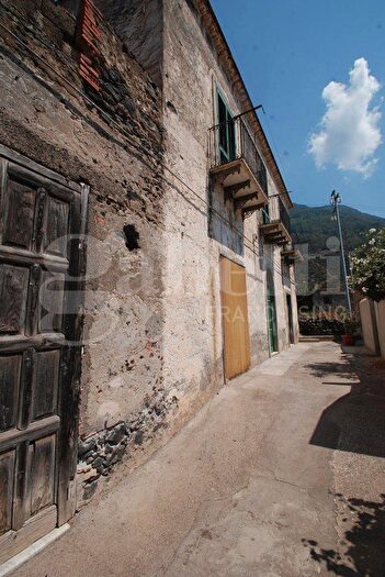 Casa con 5 locali in vendita in Via San Giuseppe, Leni