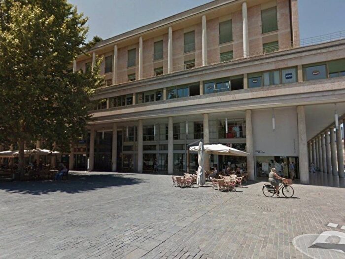 Appartamento bilocale in affitto in Piazza Martiri Luglio, Centro Storico, Reggio Emilia