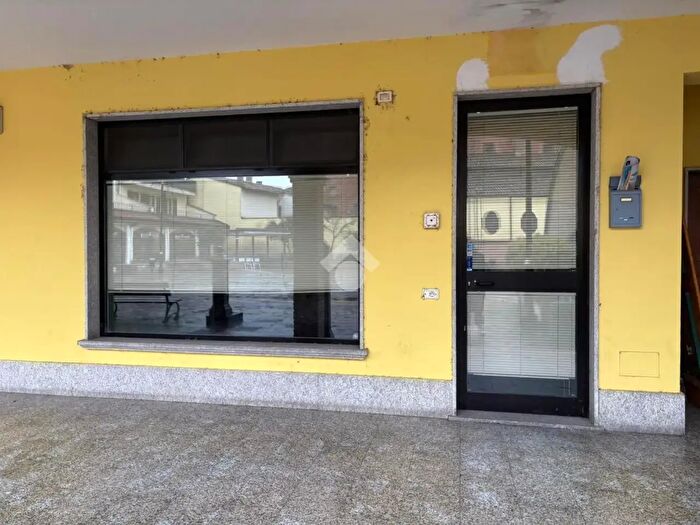 Appartamento bilocale in affitto in Piazza Verdi, Corteolona e Genzone