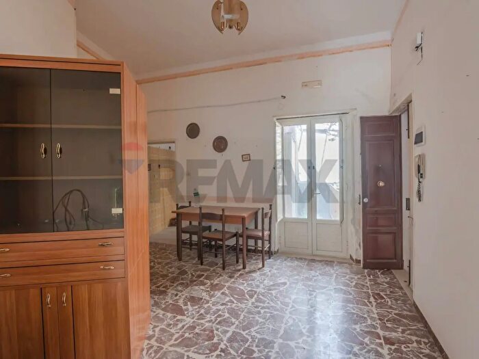 Appartamento quadrilocale in vendita in Via Stella, Caltagirone