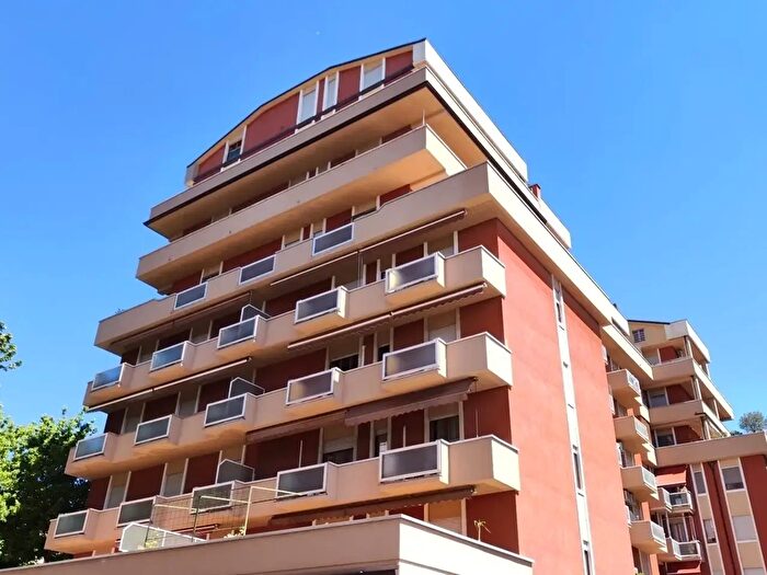 Appartamento trilocale in vendita in Via della Conciliazione, Piacenza