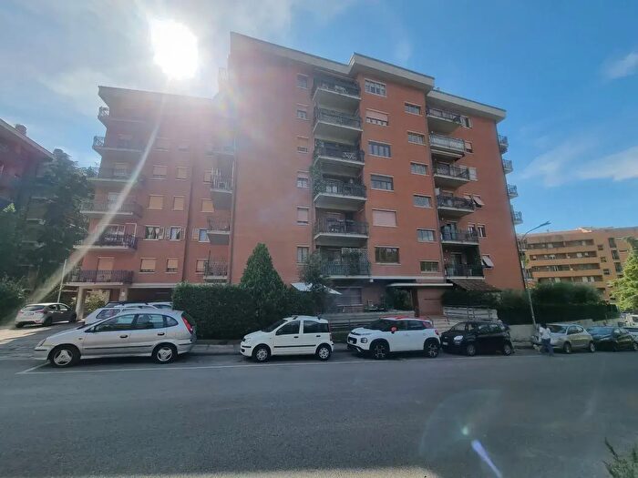 Appartamento quadrilocale in vendita in Via Gregorovius, Perugia