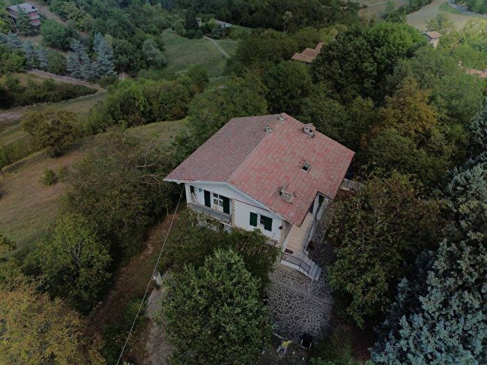 Casa con 5 locali in vendita in Via Valle Fontana della Bastiglia, Serramazzoni