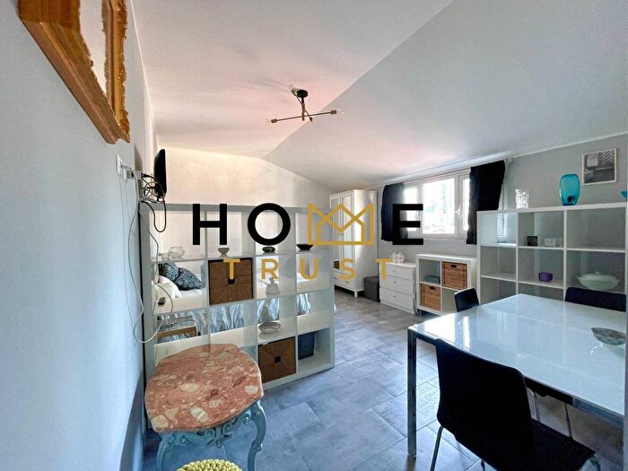 Appartamento monolocale in affitto in Via Fabio Filzi, Centrale, Milano