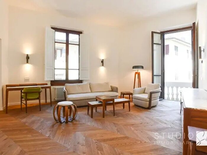 Appartamento con 5 locali in vendita in Piazza di Santa Maria Novella, Firenze