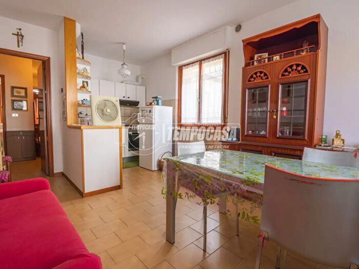 Appartamento trilocale in vendita in Strada Terza, Senigallia