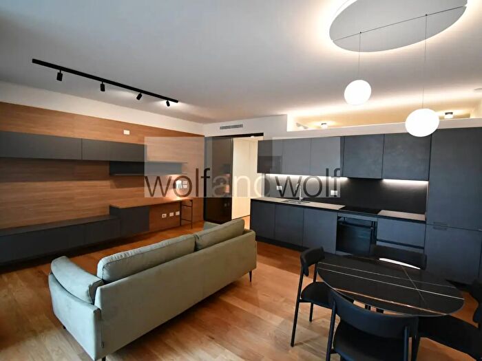 Appartamento bilocale in affitto in Via Ciro Menotti, Milano