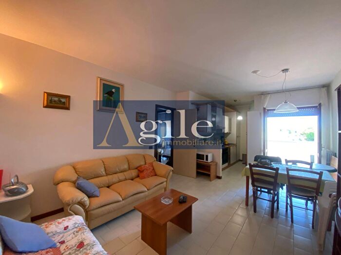Appartamento trilocale in vendita in Via Francesco Baracca, Martinsicuro