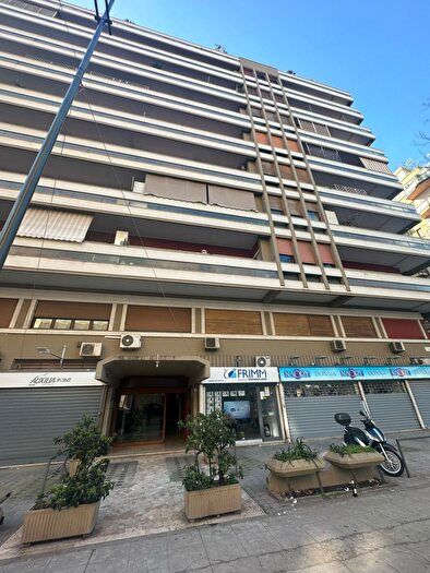 Appartamento trilocale in vendita in Via dei Cantieri, Palermo