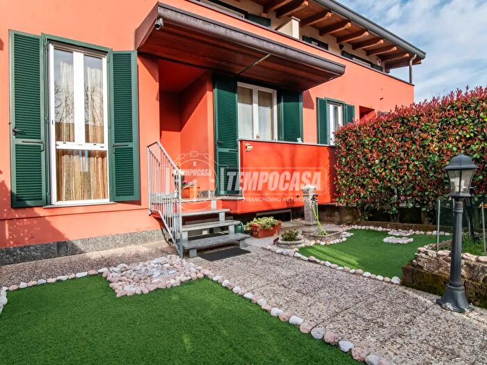 Case in Vendita e in Affitto - 3