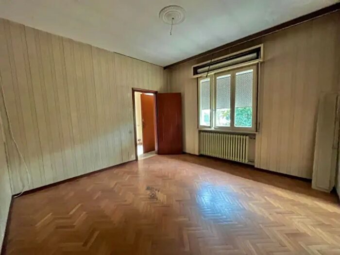 Casa con 6 locali in vendita in Via Giuseppe Garibaldi, Moglia