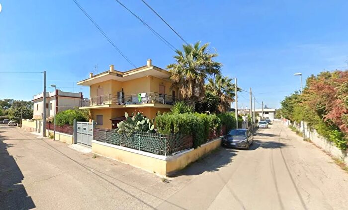 Appartamento trilocale in vendita in Gandoli Leporano Taranto, Leporano