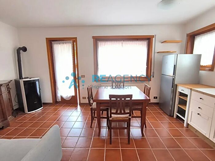 Appartamento trilocale in vendita in Via Bosco, Asiago