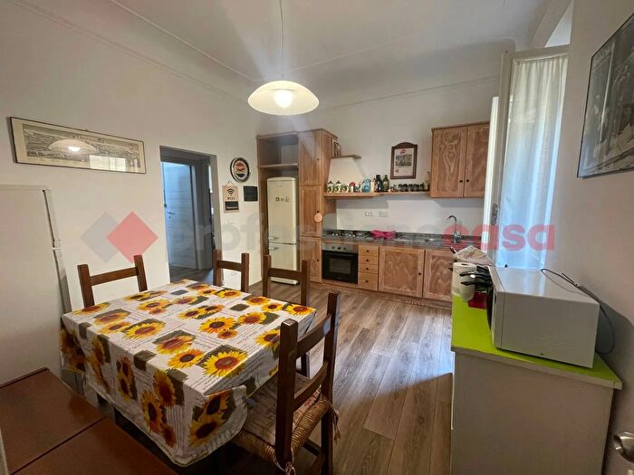 Appartamento con 7 locali in vendita in Via dei Servi, Firenze