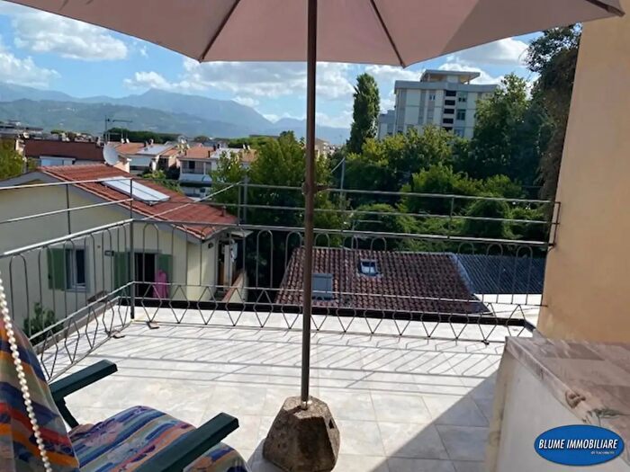 Appartamento quadrilocale in vendita in Viareggio