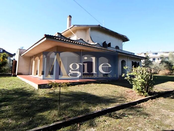 Casa con 10 locali in vendita in Contrada San Donato, Monteprandone