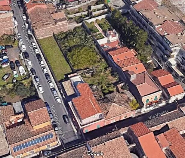 Casa con 5 locali in vendita in Via Vitaliti, Catania