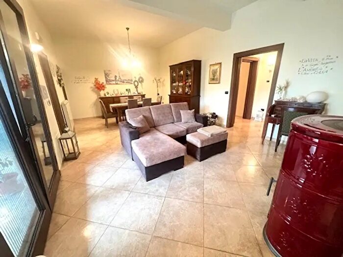 Appartamento quadrilocale in vendita in Via Taormina, Mesagne