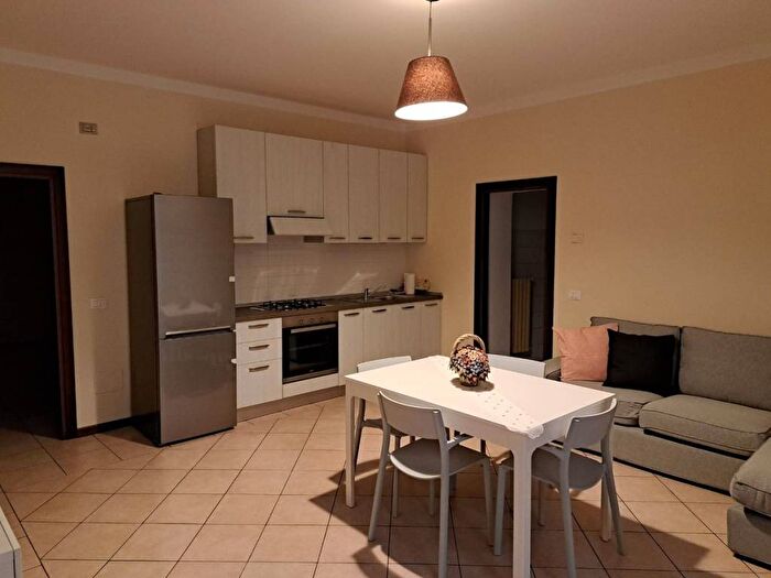 Appartamento trilocale in affitto in Vicolo dellOmbra, Loggia Garibaldi, Brescia