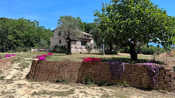 Casa con 5 locali in vendita in Collevecchio, Collevecchio