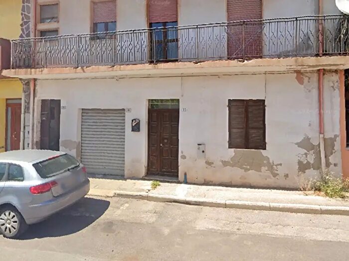 Appartamento trilocale in vendita in Via Chiesa, Iglesias